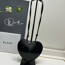 Aiaia Round Bags